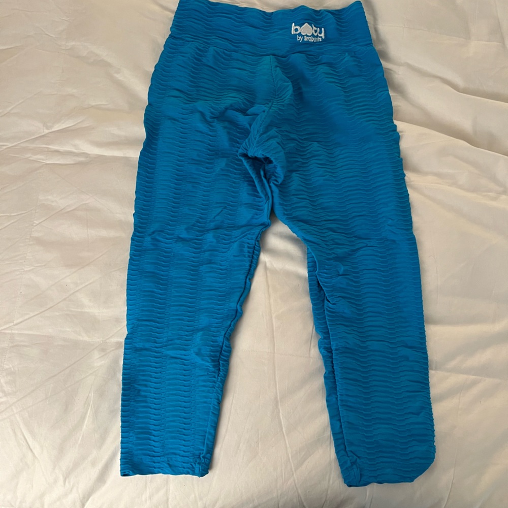 Booty by Brabants Blue Capri Leggings